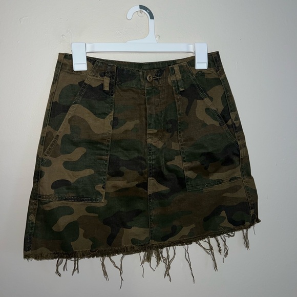 BLANK NYC Camo Denim Mini Skirt Size 27 - Picture 1 of 4
